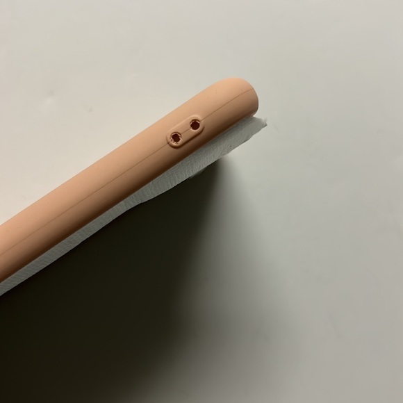 iPhone 11 Pro Case w/Accessories - Picture 6 of 7